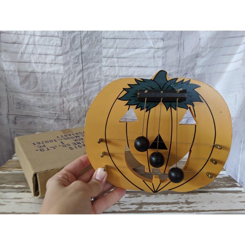 Musical pumpkin Thanksgiving fall decor hanging wa